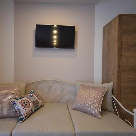 Villa Aba Apartments ซาราเยโว ภายนอก รูปภาพ